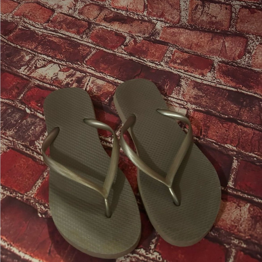 Stylish Women's Flip Flops